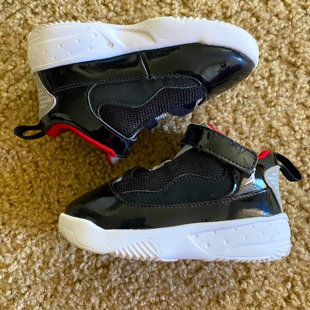Jordan Sneaker Shoes